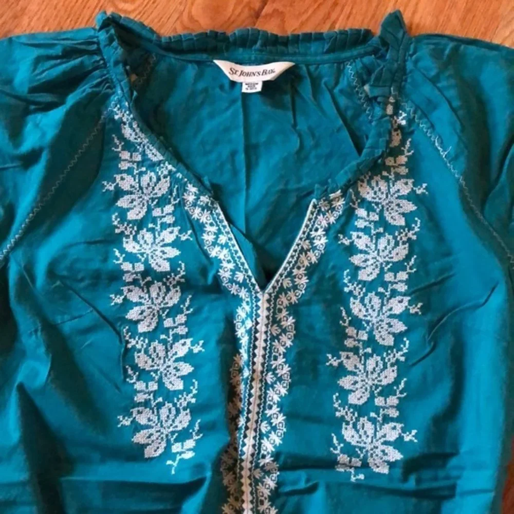 Embroidered blouse with drawstring waist. Medium - Picture 1 of 7